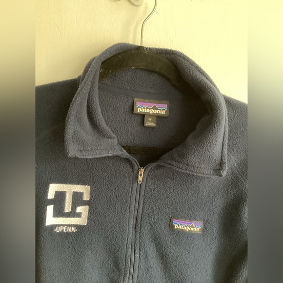 Patagonia Navy Blue fleece for UPenn 1/4 Zip - Picture 6 of 7